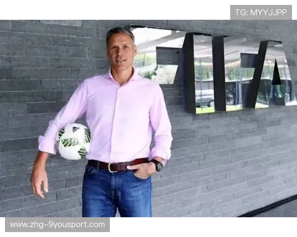 范巴斯滕：因伤早退的遗憾，禁区之王的悲情，范巴斯滕简介